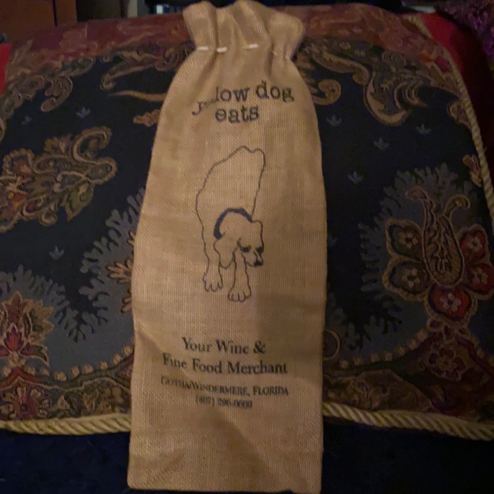 Burlap wine gift bag